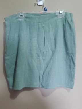 YaYa& Co Classic Mint Green Women's Skirt Sith Side Slit Size Medium